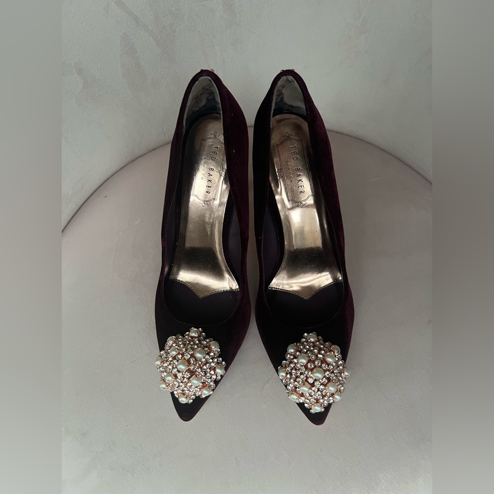 Ted Baker Brooch Velvet Pumps